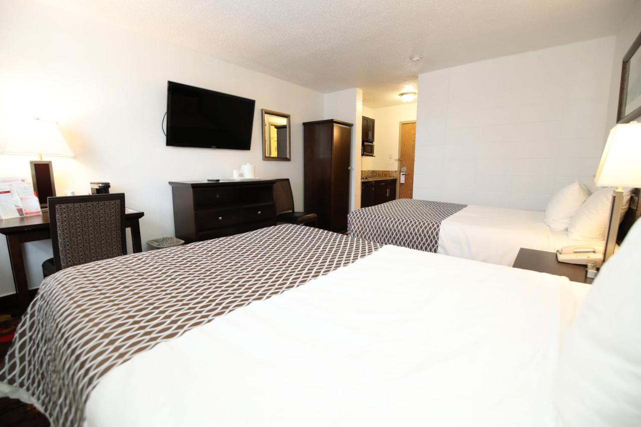 Stonebridge Hotel Fort Mcmurray Exterior photo